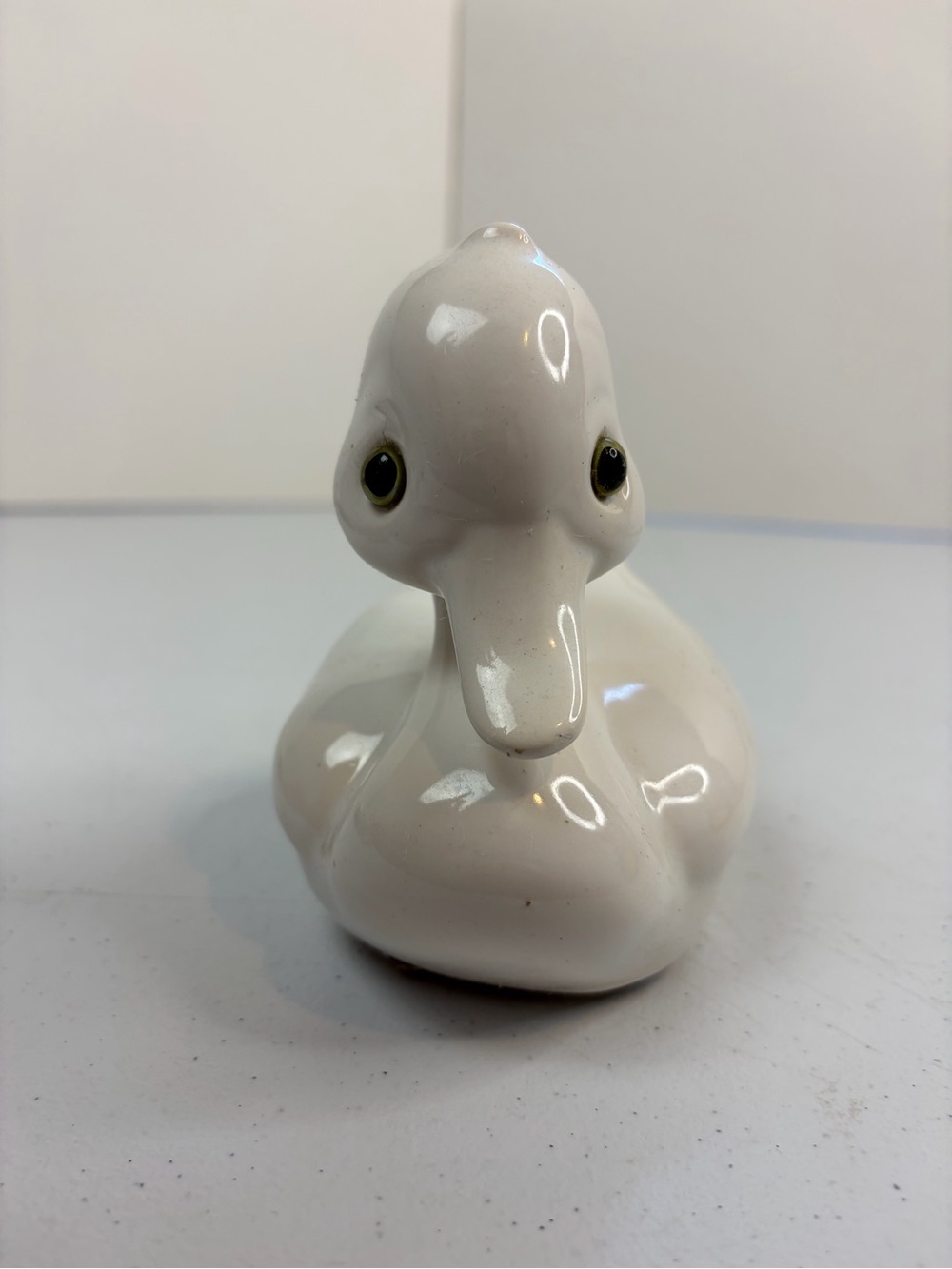 Vintage White Ceramic Duck Figurine Country Cottage Farmhouse Shelf Decor 1990s - Picture 3 of 8